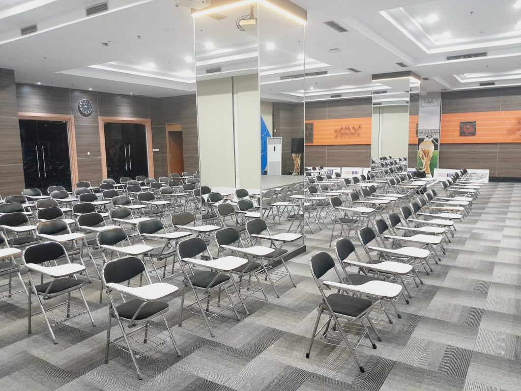 sewa kursi kuliah kursi lipat bekasi jakarta bagus multi event