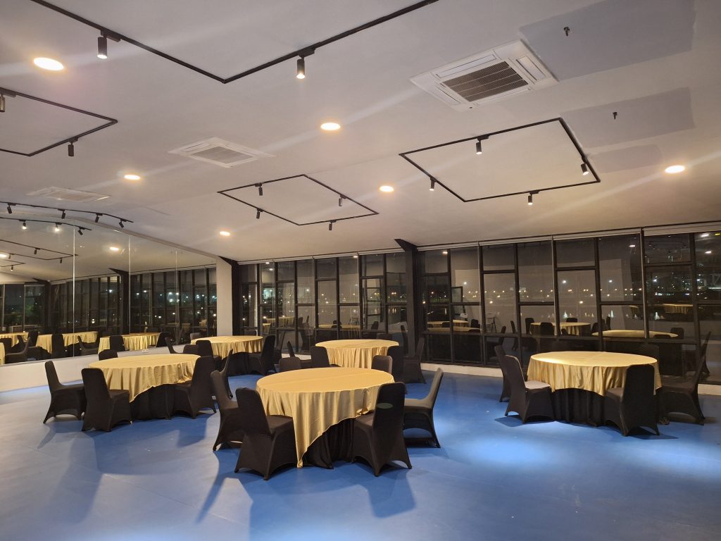 sewa meja bulat round table murah area jakarta bagus multi event